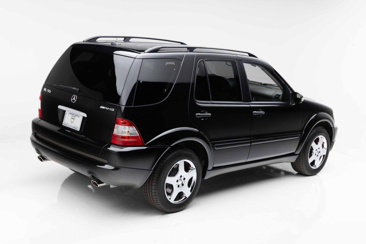 Used 2002 Mercedes-Benz ML 55 AMG 4MATIC image 3