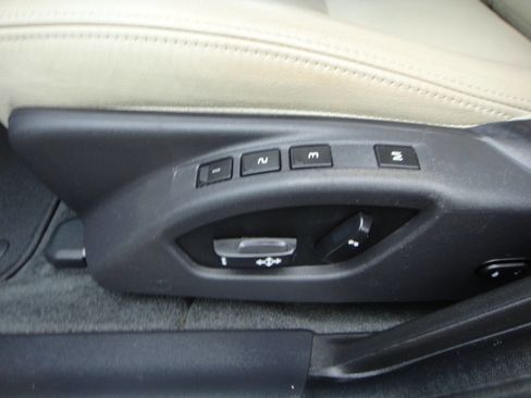 Used 2018 Volvo S60 T5 Inscription image 37