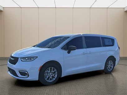 New 2026 Chrysler Pacifica Select