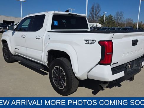 Used 2024 Toyota Tacoma TRD Sport image 3