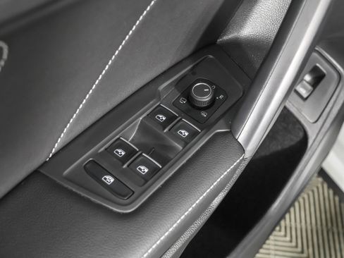 Used 2023 Volkswagen Tiguan SEL R-Line AWD/4WD image 36