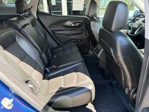Certified 2023 GMC Terrain SLT FWD image 16