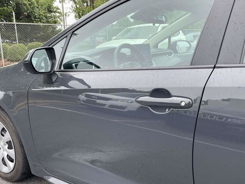 Used 2023 Toyota Corolla LE FWD image 30