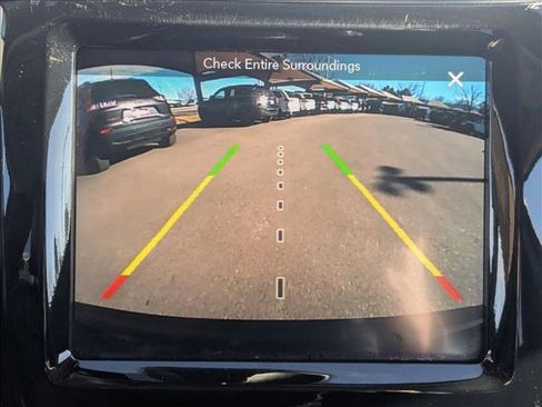 Used 2019 Jeep Cherokee Limited w/ Luxury Group image 15