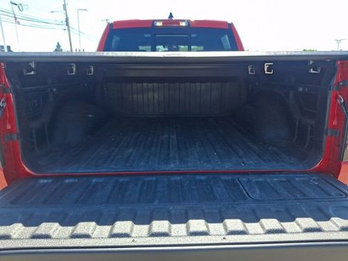 Used 2025 RAM 1500 Laramie w/ Night Edition AWD/4WD image 31