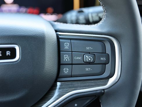 Used 2022 Jeep Wagoneer Series III w/ Convenience Group I image 42