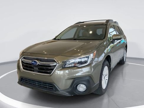 Used 2018 Subaru Outback 2.5i Premium AWD/4WD image 1