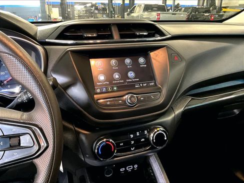 Used 2021 Chevrolet TrailBlazer LS image 19