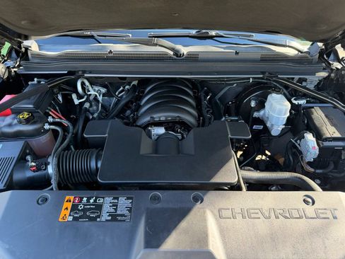 Used 2019 Chevrolet Suburban Premier RWD image 23