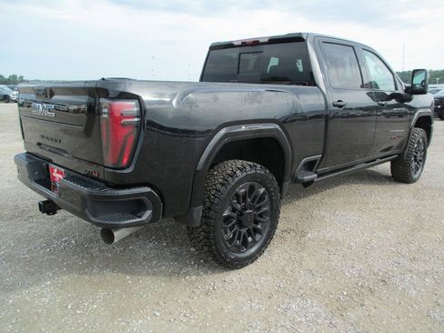 New 2026 GMC Sierra 3500 AT4 w/ AT4 Premium Plus Package AWD/4WD image 5