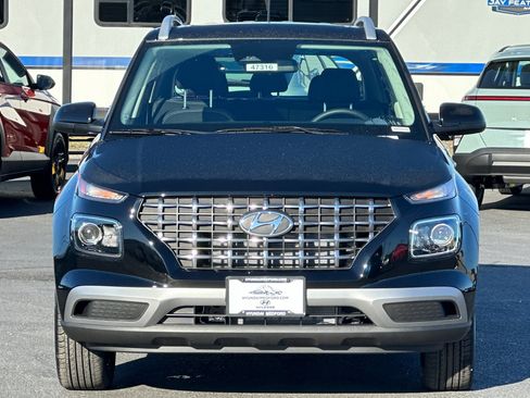 New 2026 Hyundai Venue SEL image 9