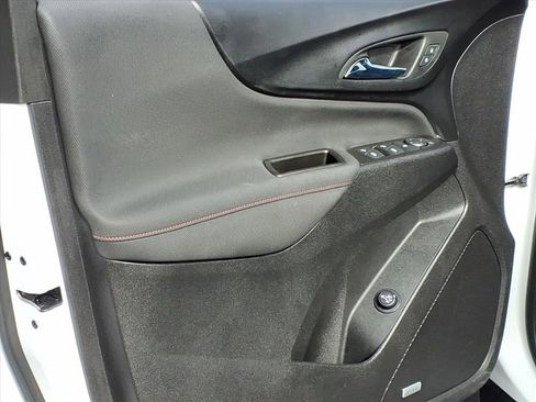 Certified 2023 Chevrolet Equinox RS w/ RS Leather Package image 12