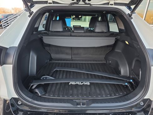 Used 2022 Toyota RAV4 XSE image 36