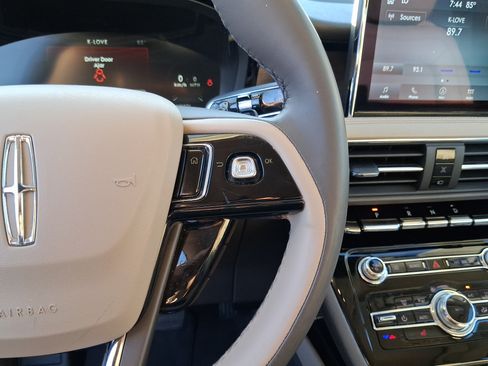 Certified 2022 Lincoln Corsair Reserve FWD image 18