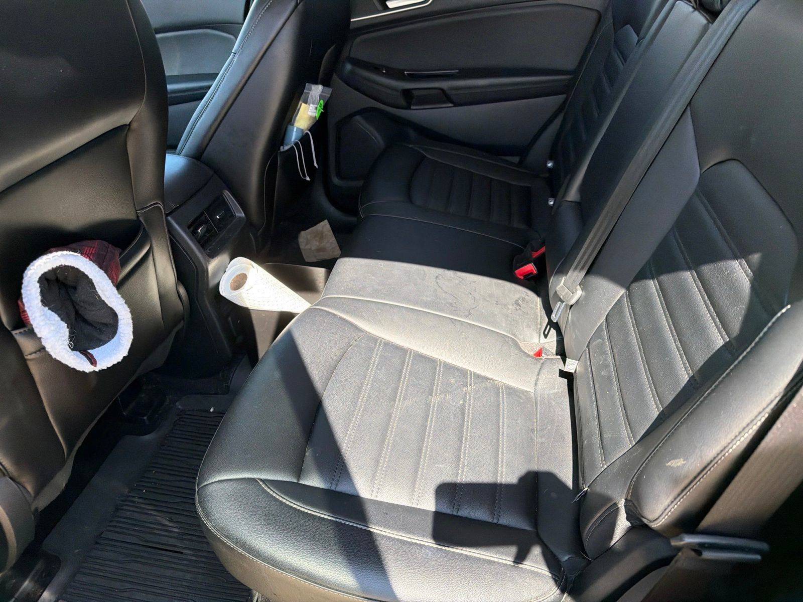 Used 2020 Ford Edge SEL w/ Convenience Package AWD/4WD image 4