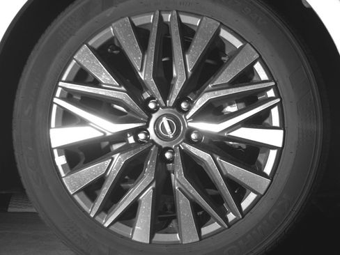 Used 2025 Nissan Altima 2.5 SV FWD image 13