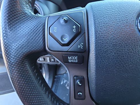 Used 2018 Toyota Tacoma TRD Sport w/ Technology Package AWD/4WD image 24