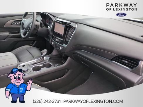 Used 2023 Chevrolet Traverse Premier w/ Redline Edition FWD image 37