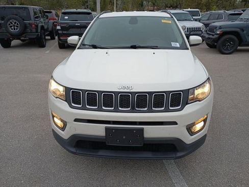 Certified 2019 Jeep Compass Latitude image 1