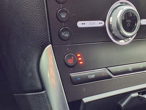 Used 2020 Ford Edge Titanium image 5