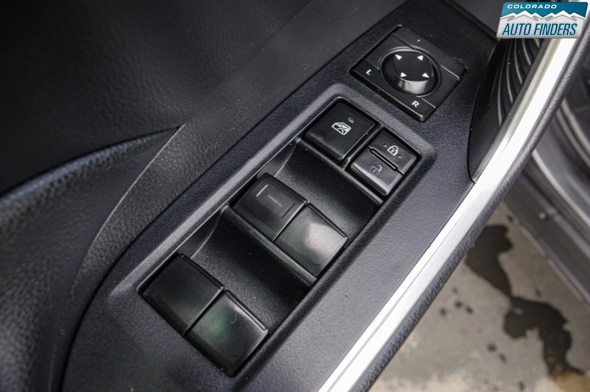 Used 2020 Toyota RAV4 XLE AWD/4WD image 11