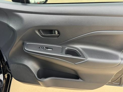 Used 2023 Nissan Versa S w/ Trunk Package FWD image 34