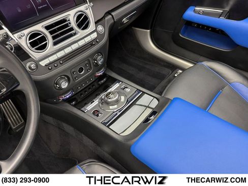 Used 2019 Rolls-Royce Dawn RWD image 54