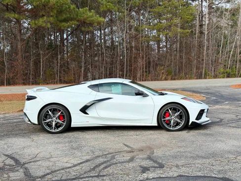 Used 2021 Chevrolet Corvette Stingray Coupe 2D image 3