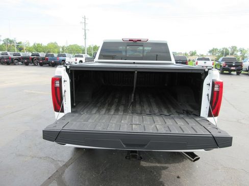 Used 2025 GMC Sierra 2500 Denali w/ Denali Reserve Package AWD/4WD image 8