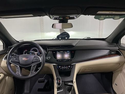 Certified 2019 Cadillac XT5 Premium Luxury FWD image 21