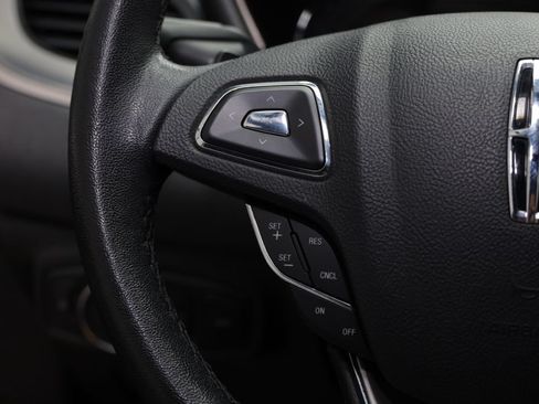 Used 2019 Lincoln MKC Premiere FWD image 25