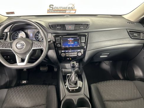 Used 2019 Nissan Rogue SV AWD/4WD image 19