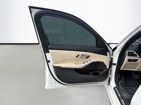 New 2025 BMW 330i Sedan w/ Convenience Package RWD image 22