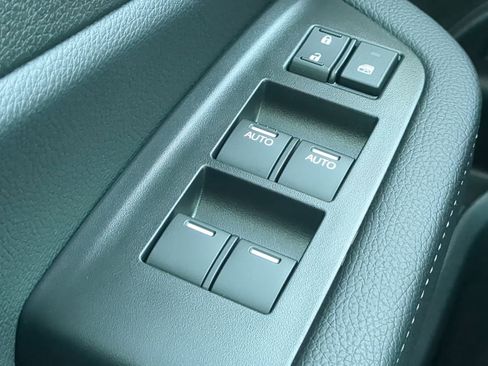 Used 2025 Honda Ridgeline Sport image 20