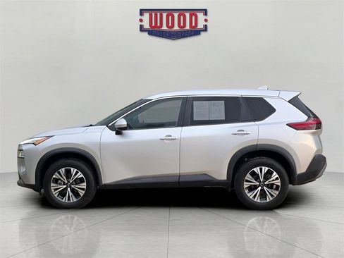 Used 2023 Nissan Rogue SV image 4