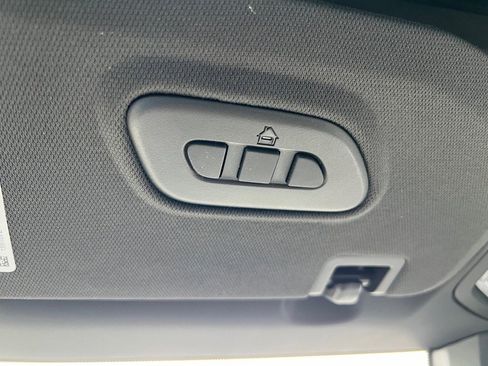 New 2025 GMC Hummer EV 2X image 15