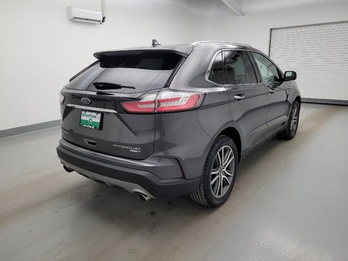 Used 2019 Ford Edge Titanium w/ Cold Weather Package AWD/4WD image 9