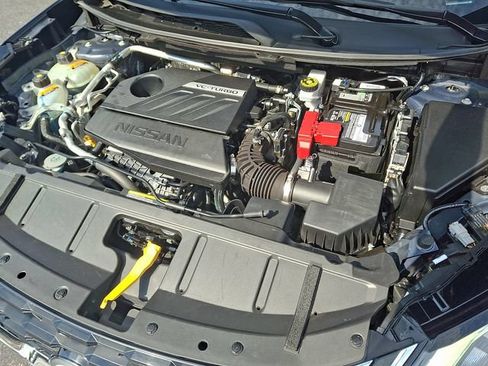 Used 2023 Nissan Rogue S AWD/4WD image 27