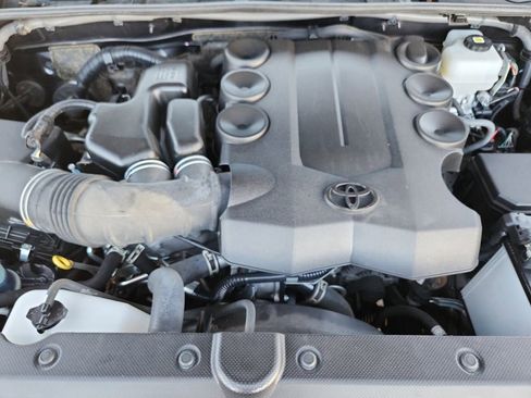 Used 2023 Toyota 4Runner SR5 image 18