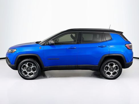 Used 2022 Jeep Compass Trailhawk w/ Trailhawk Convenience Group AWD/4WD image 11