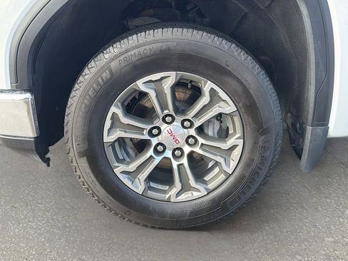 Used 2024 GMC Sierra 1500 SLT image 41