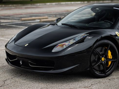 Used 2012 Ferrari 458 Italia Coupe RWD image 3