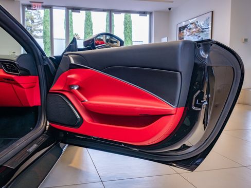 Used 2024 Ferrari Roma Spider image 25