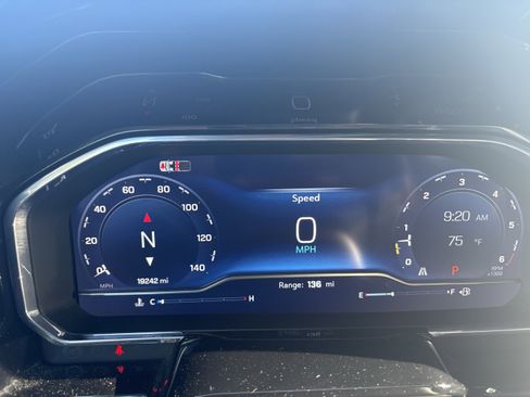 Used 2024 Chevrolet Silverado 1500 High Country w/ High Country Premium Package image 11