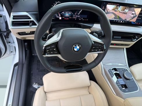 Used 2025 BMW 430i Coupe w/ Premium Package RWD image 32