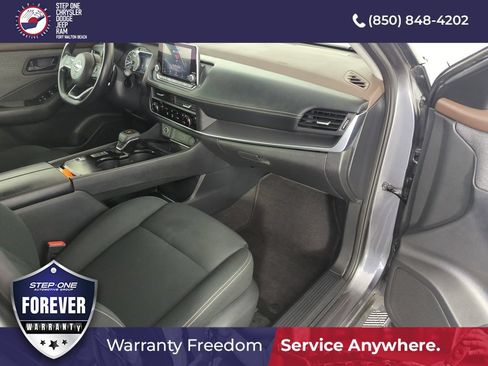 Used 2023 Nissan Rogue S FWD image 33