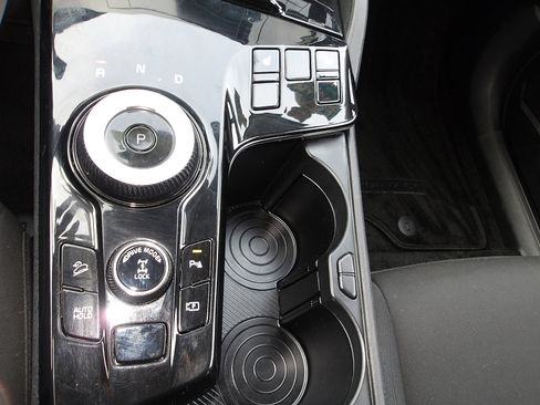 Used 2023 Kia Sportage LX AWD/4WD image 23