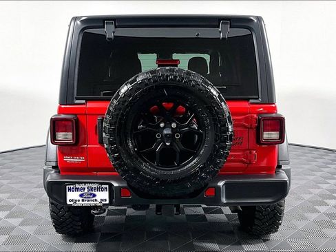 Used 2024 Jeep Wrangler Unlimited Sport AWD/4WD image 4
