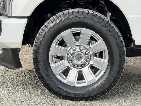 Used 2020 Ford F350 Platinum image 25