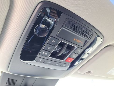 New 2026 Kia Carnival SX w/ SX Dark Edition Package FWD image 17